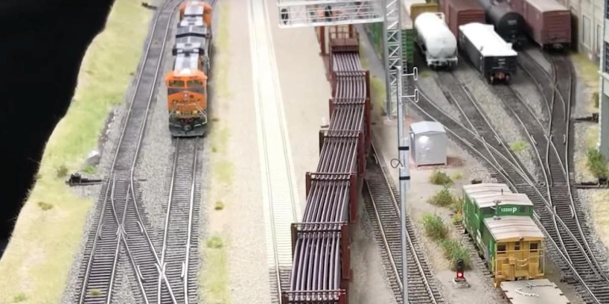 Time to Model: Welded Rail Train on HO Scale BNSF Fall River Division