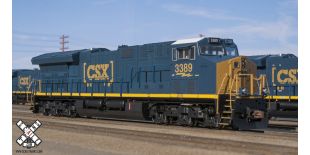 Operator HO Scale GE ET44AC Tier 4 GEVo, CSX/YN3 Boxcar Logo