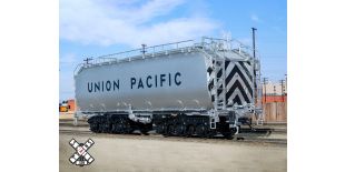 Rivet Counter Union Pacific HO Scale Tender - Silver with Black Trucks - by ScaleTrains.com