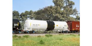 Rivet Counter HO Scale TrinityRail 31K Crude Oil Tank Car, TILX White with Black Band