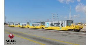 Rivet Counter HypoTypical HO Scale Pullman-Standard Trinity Backpacker Well Car Set with Containers, Maersk